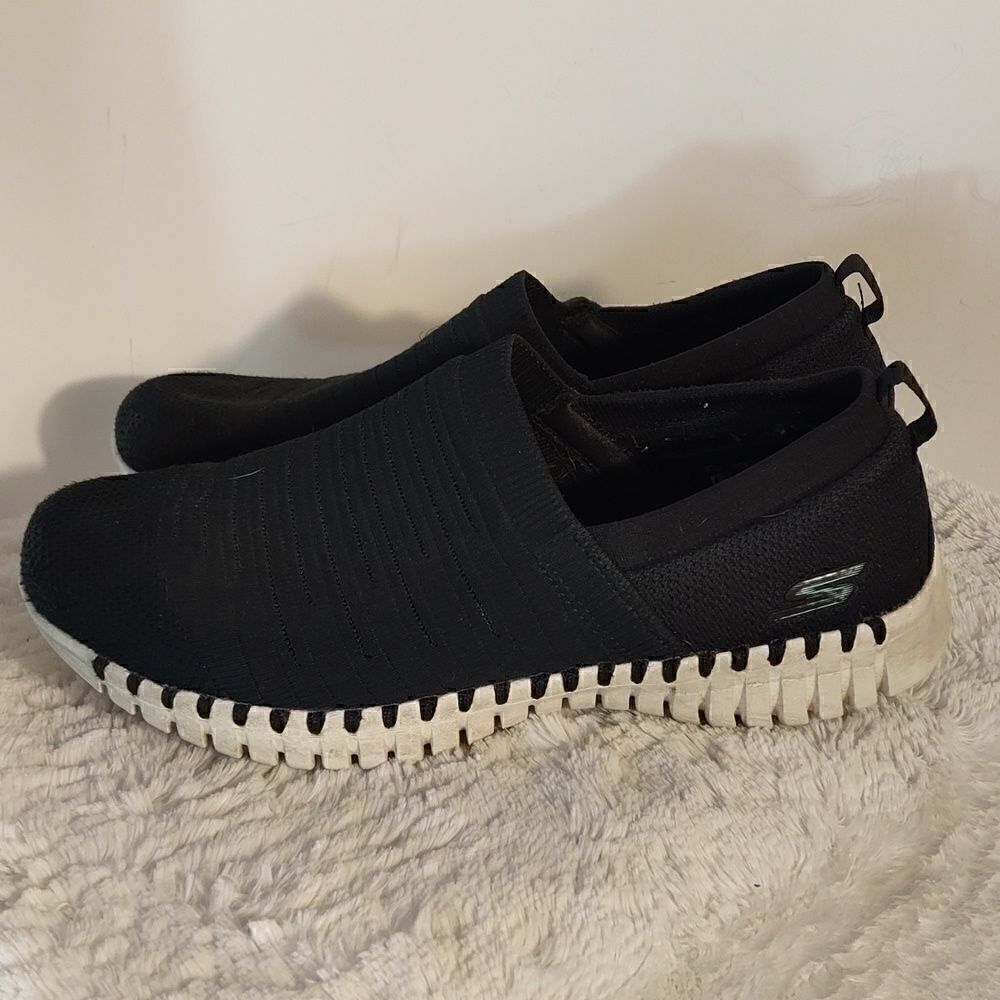 Skechers Black Slip-On Women's Sneakers